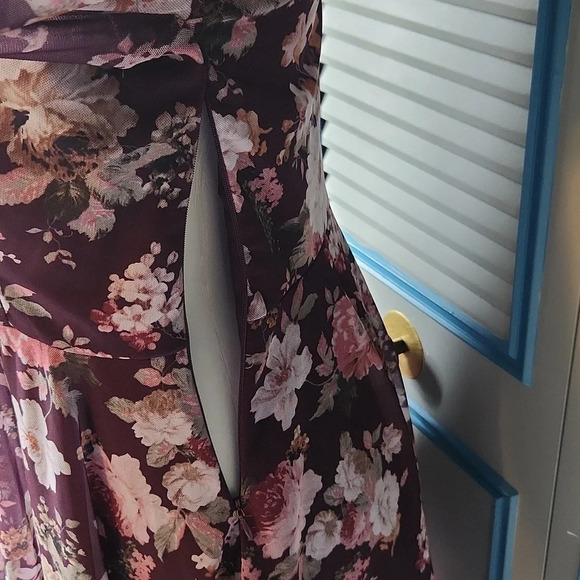 American Rag Floral Burgundy Dress - Picture 10 of 15